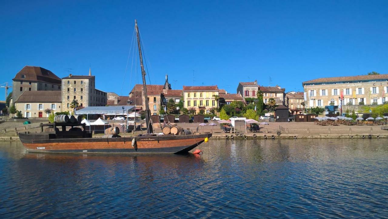 Le Clos Des Archers Laveyssiere Bagian luar foto
