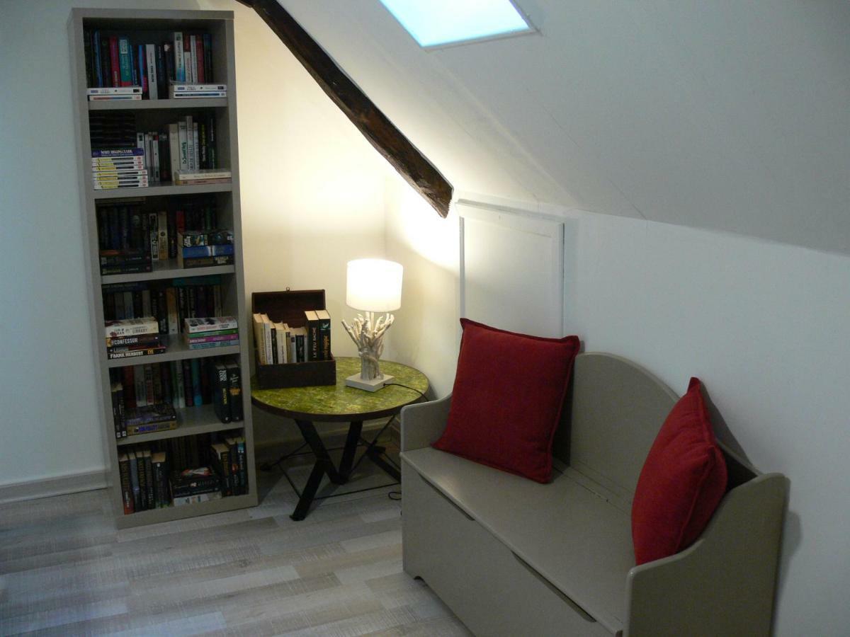 Le Clos Des Archers Laveyssiere Bagian luar foto