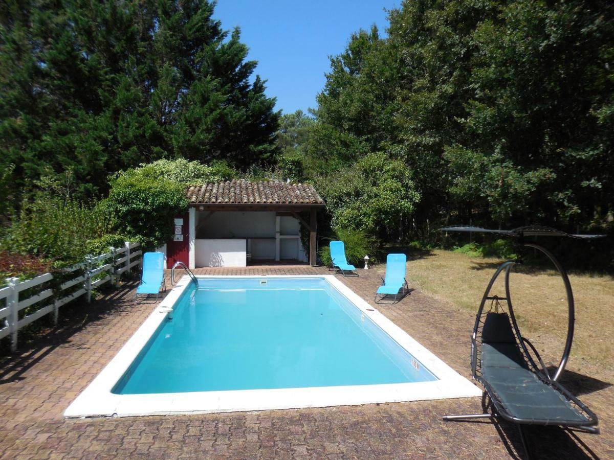 Le Clos Des Archers Laveyssiere Bagian luar foto