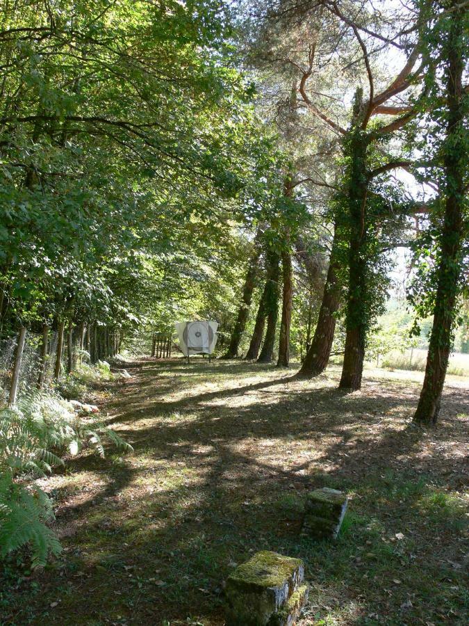 Le Clos Des Archers Laveyssiere Bagian luar foto