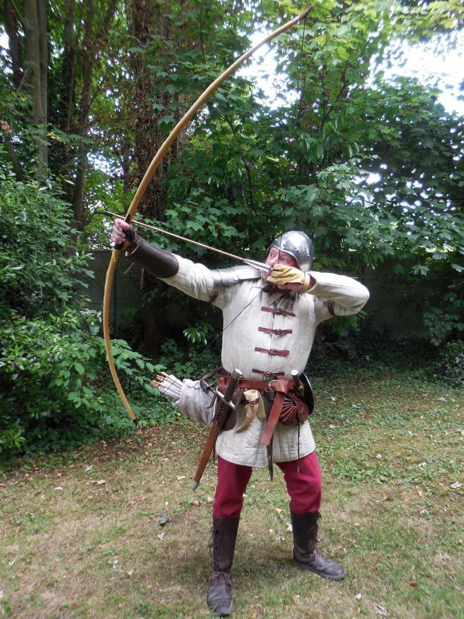 Le Clos Des Archers Laveyssiere Bagian luar foto