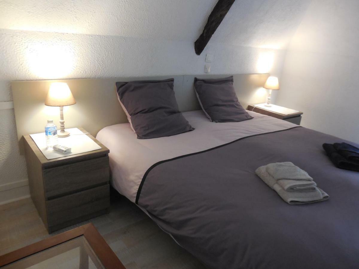 Le Clos Des Archers Laveyssiere Bagian luar foto